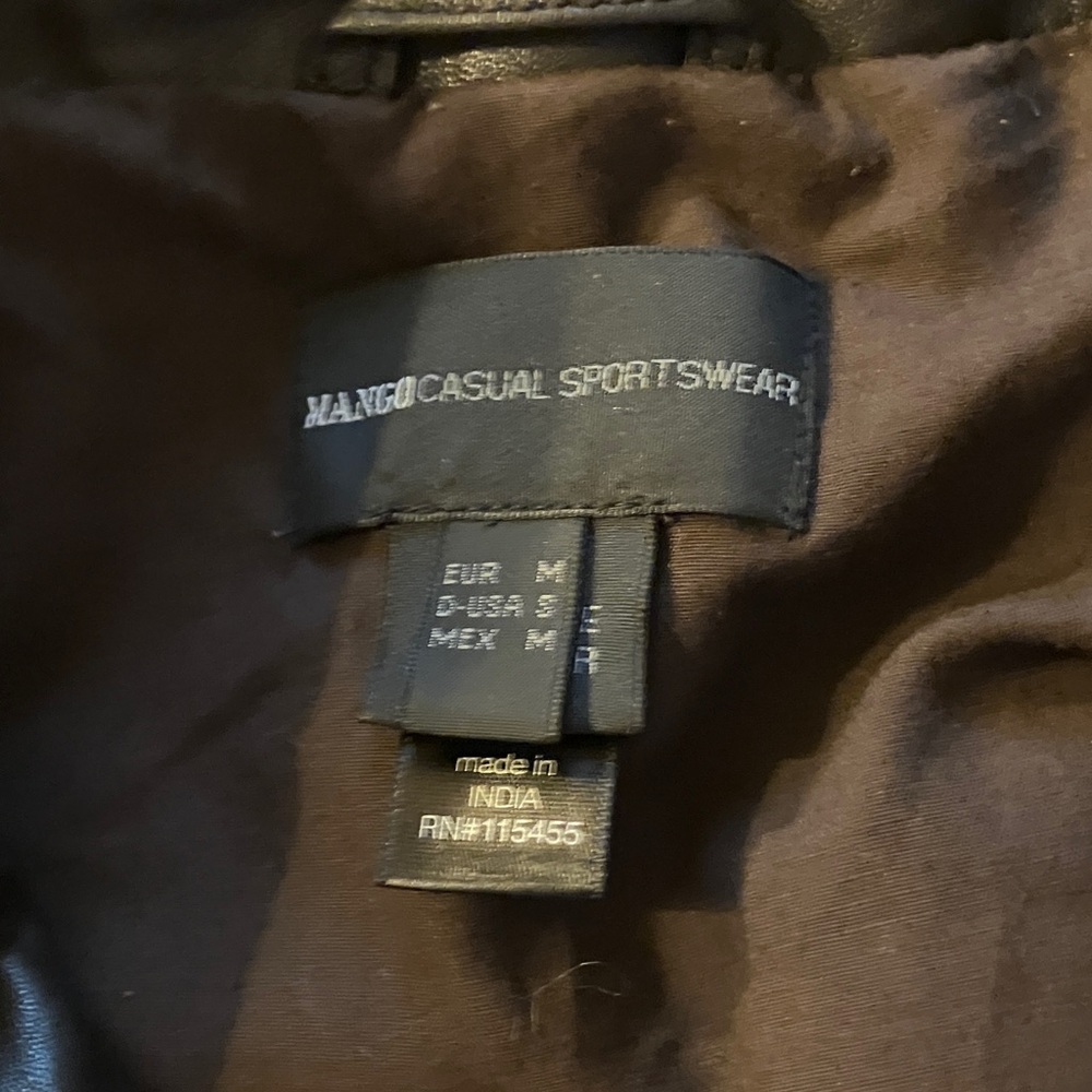 Women's Black Sheep Leather Bomber Jacket One button missing - Picture 2 of 5